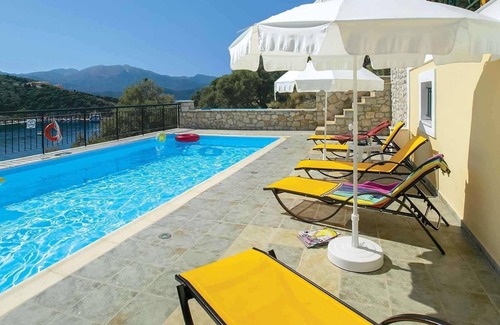 Spartochori Villa | Hillside villa overlooking Bay w/ pool & WIFI
