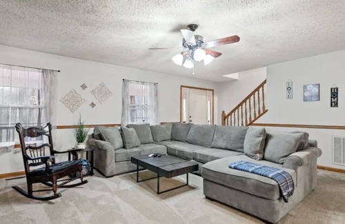 Barnardsville House | Hilltop acres home with large soaking tub, fireplace, and outdoor fire pit.