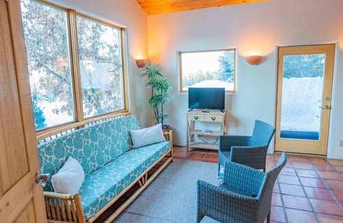 Tetonia Apartment | Hilltop Apartment at Windbreak