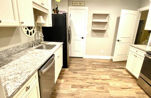 Herriman Apartment | Hilltop Haven 3-bed 2-Bath apartment in Luxury home