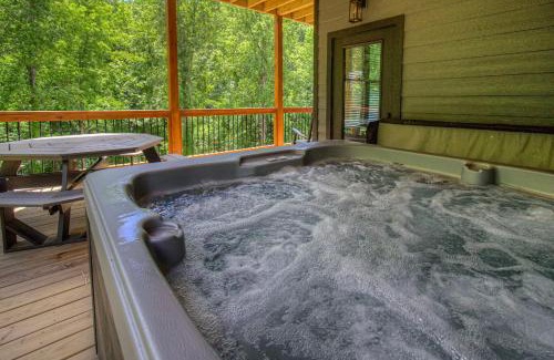 Sevierville House | Hilltop Haven By Avada Properties