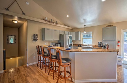Florissant House | Hilltop Haven in Florissant: Deck + Mountain View!