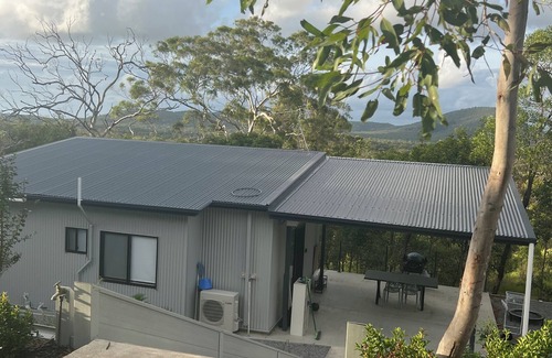 Agnes Water House | Hilltop Hideaway in Agnes Water- perfect Easter retreat. Beach is 2 minutes!