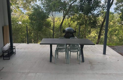Agnes Water House | Hilltop Hideaway in Agnes Water- perfect Easter retreat. Beach is 2 minutes!