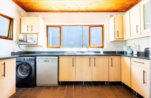 Umdloti House | Hilltop Hideaway
