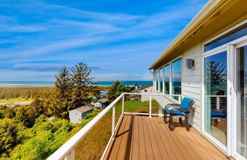 Pacific City House | Hilltop House