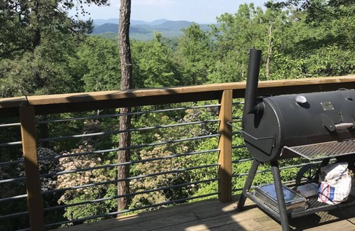 Connellys Springs Cabin | Hilltop Mountain Retreat