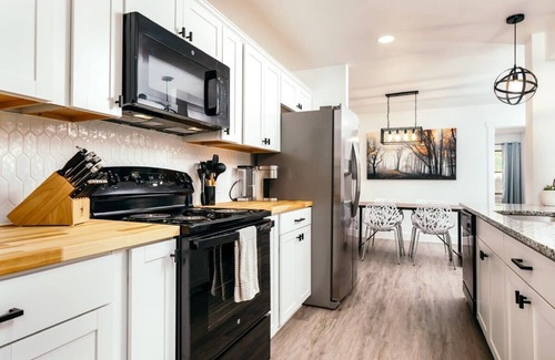Bella Vista House | Hilltop Retreat in Bella Vista