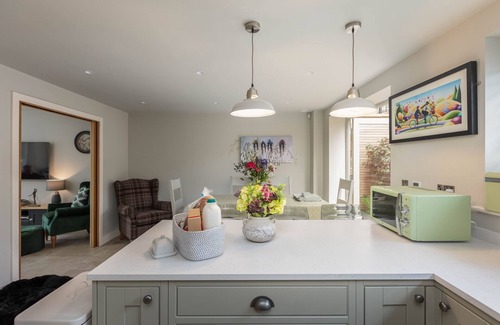 Pateley Bridge House | Hilltop Snug Entire House
