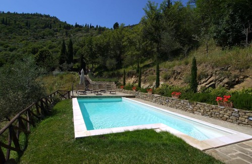 Cortona Villa | Hilltop villa in Cortona with private swimming pool