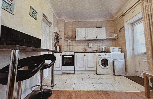 Brean Apartment | Hillview