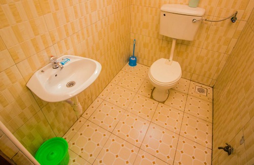 Jinja Hotel | Hillview Hotel