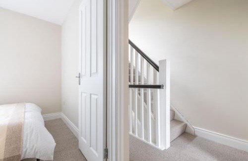 Belfast House | Hillview House