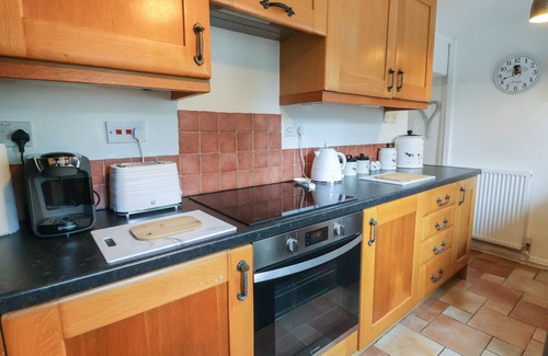 Dyserth Cottage | HILSTON, pet friendly, character holiday cottage in Dyserth