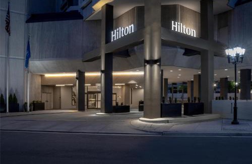 Crystal City Hotel | Hilton Arlington National Landing
