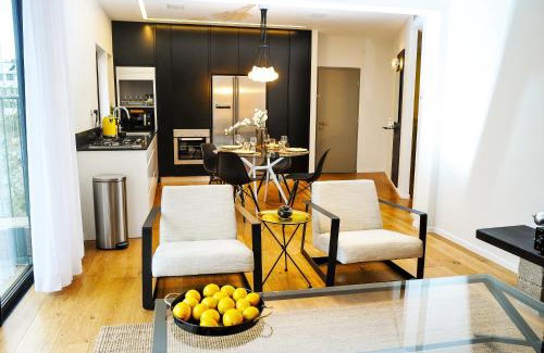 Old North Apartment | Hilton Beach by Five Stay