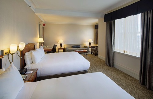 Downtown Cincinnati Hotel | Hilton Cincinnati Netherland Plaza
