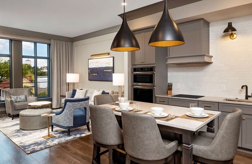Ansonborough Hotel | Hilton Club Liberty Place Charleston