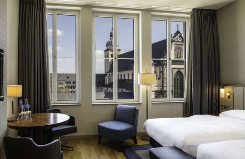 Altstadt-Nord Hotel | Hilton Cologne