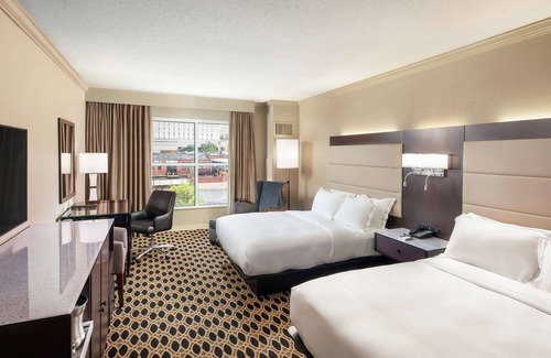 The Vista Hotel | Hilton Columbia Center