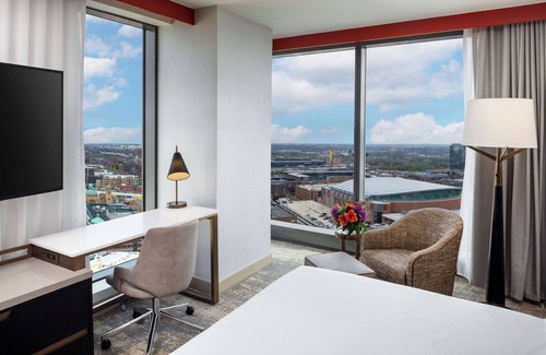 Arena District Hotel | Hilton Columbus Downtown