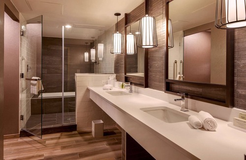 Downtown Denver Hotel | Hilton Denver City Center