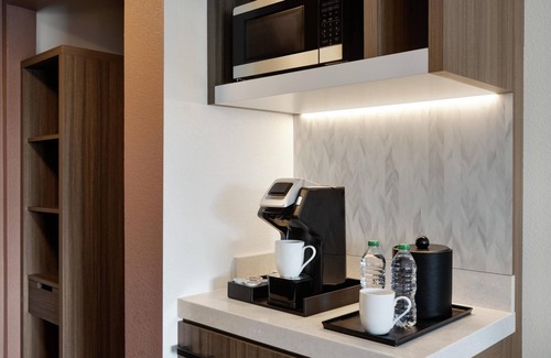 Luckie-Marietta District Hotel | Hilton Garden Inn Atlanta Downtown