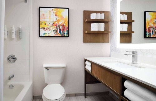 Downtown Detroit Hotel | Hilton Garden Inn Detroit Downtown