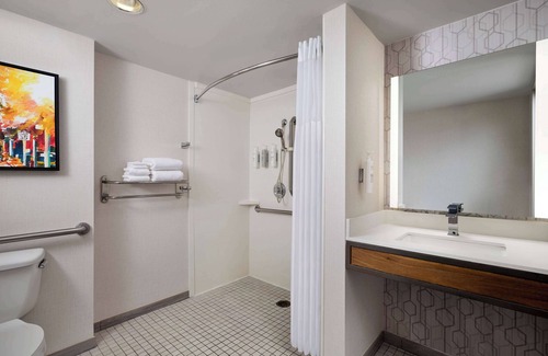 Downtown Detroit Hotel | Hilton Garden Inn Detroit Downtown