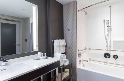 Foxboro Hotel | Hilton Garden Inn Foxborough Patriot Place