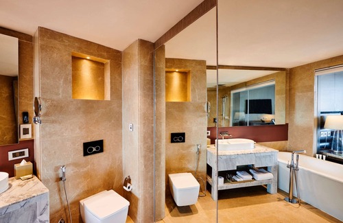 Gomti Nagar Hotel | Hilton Garden Inn Lucknow