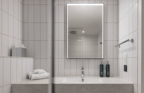 Vitrolles Hotel | Hilton Garden Inn Marseille Provence Airport