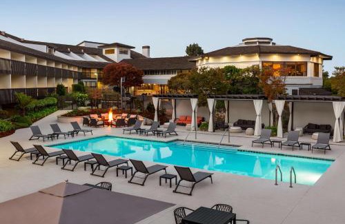 Monterey Hotel | Hilton Garden Inn Monterey