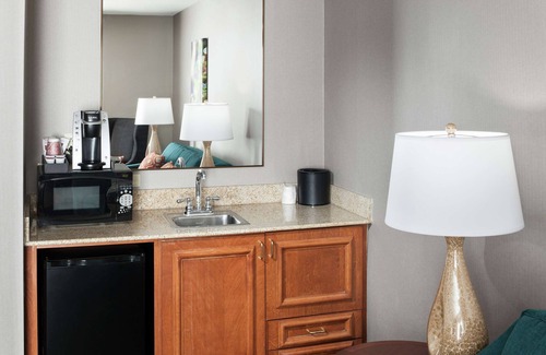 Warrenville Hotel | Hilton Garden Inn Naperville/Warrenville