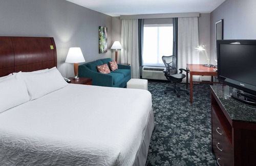 Warrenville Hotel | Hilton Garden Inn Naperville/Warrenville