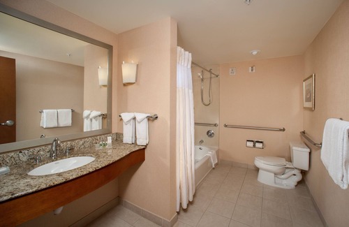 Old Port Hotel | Hilton Garden Inn Portland Downtown Waterfront
