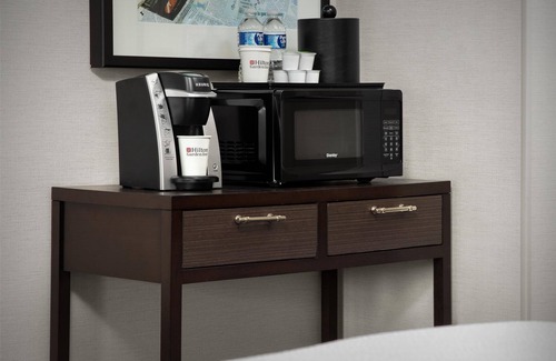 Portsmouth Hotel | Hilton Garden Inn Portsmouth Downtown