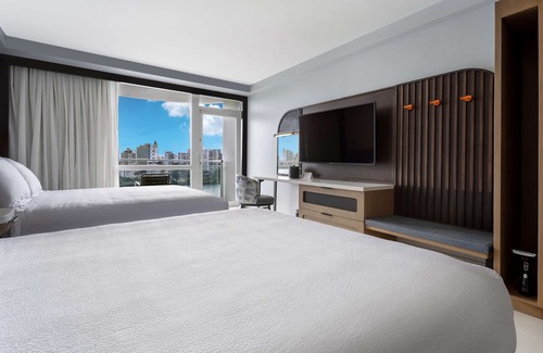 Condado Hotel | Hilton Garden Inn San Juan Condado