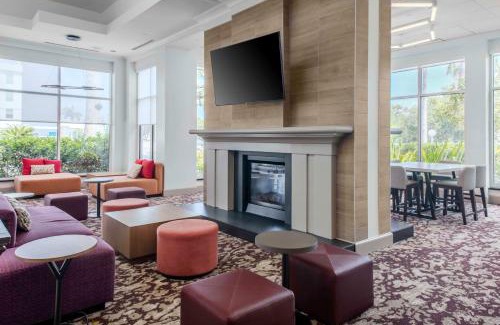 Ballentine Manor Estates Hotel | Hilton Garden Inn Sarasota-Bradenton Airport