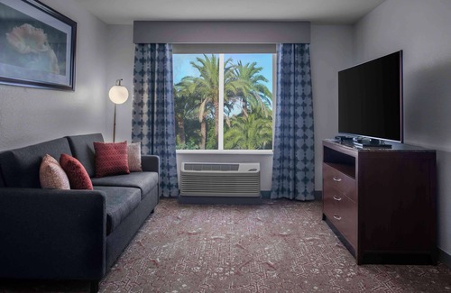 Ballentine Manor Estates Hotel | Hilton Garden Inn Sarasota - Bradenton Airport