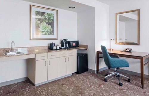 Ballentine Manor Estates Hotel | Hilton Garden Inn Sarasota - Bradenton Airport