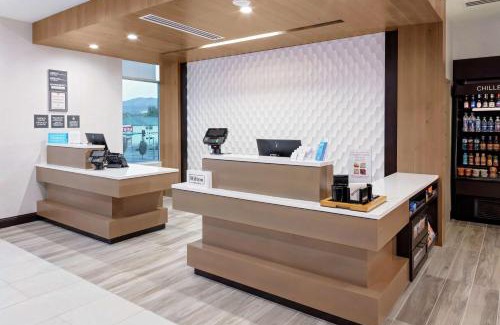 Downtown Colorado Springs Hotel | Hilton Garden Inn Colorado Springs Downtown, Co