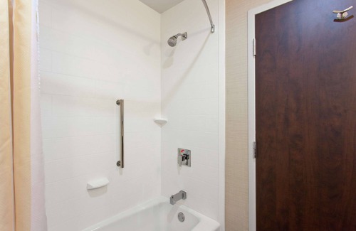 Victoria Hotel | Hilton Garden Inn Victoria