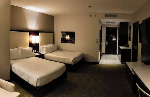 Angelopolis Hotel | Hilton Garden Inn Puebla Angelópolis, Mexico
