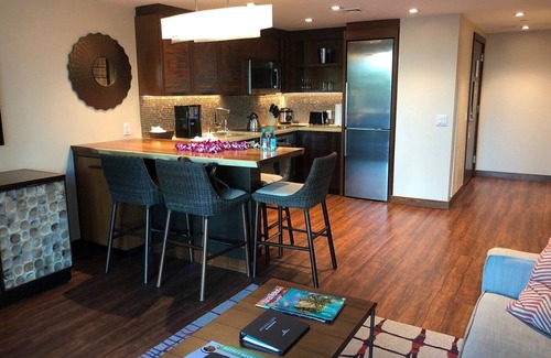 Waikiki Apartment | Hilton Grand Island Penthouse: 3BR,3BA, Ocean Views on Waikiki Beach, Luxurious!