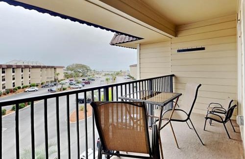 Folly Field Apartment | Hilton Head Beach & Tennis B303