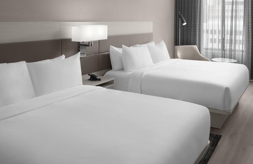 Southside Hotel | Hilton Jacksonville At Mayo Clinic