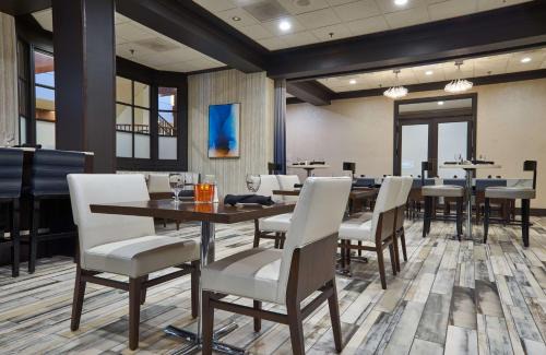 Downtown Knoxville Hotel | Hilton Knoxville