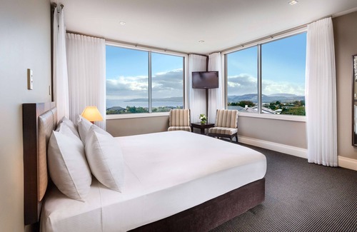 Hilltop Hotel | Hilton Lake Taupo
