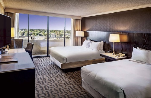 Sacramento Hotel | Hilton Sacramento Arden West